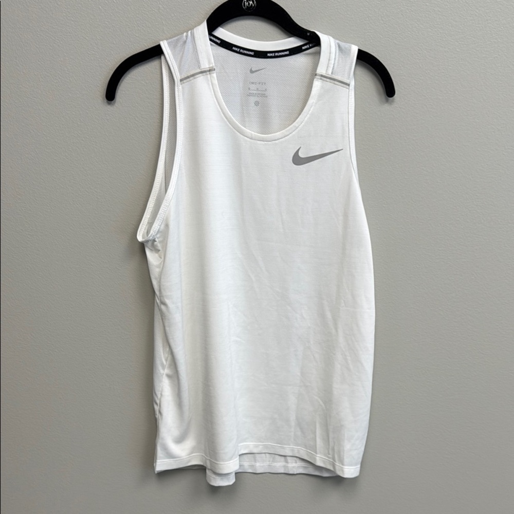 Nike running Men’s Dri-Fit tank top. Medium. White